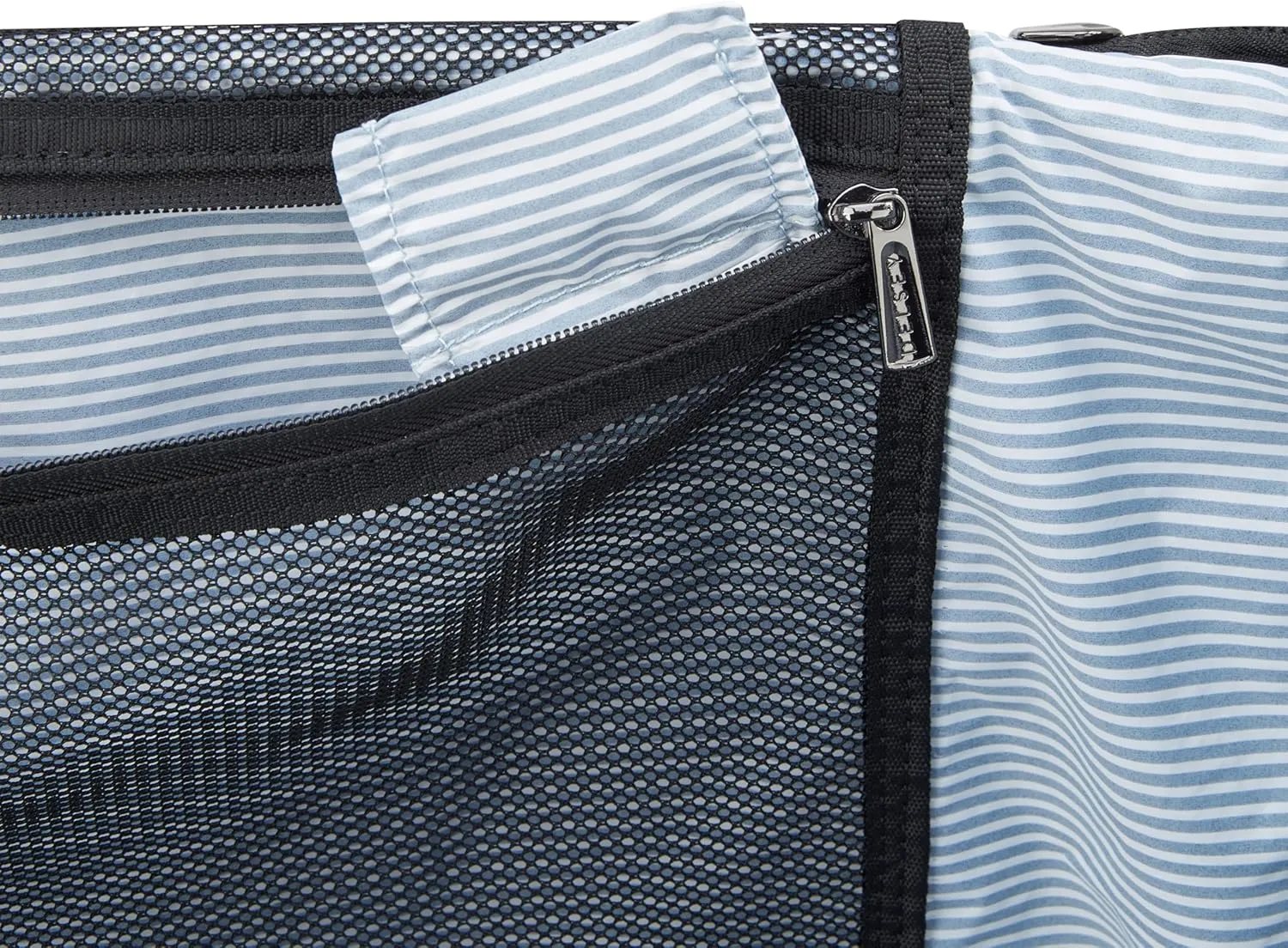 DELSEY Paris Wagram Softside Expandable Luggage with Spinner Wheels, Navy, Checked 26 Inch Trunk