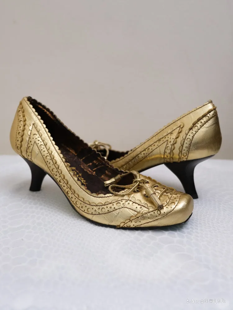   eu38 lace up gold heels
