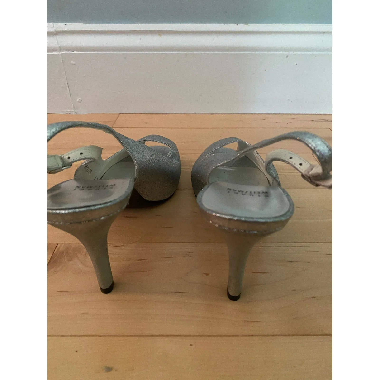 Stuart Weitzman Silver Glitter Slingback Peep-Toe Heels Size 8